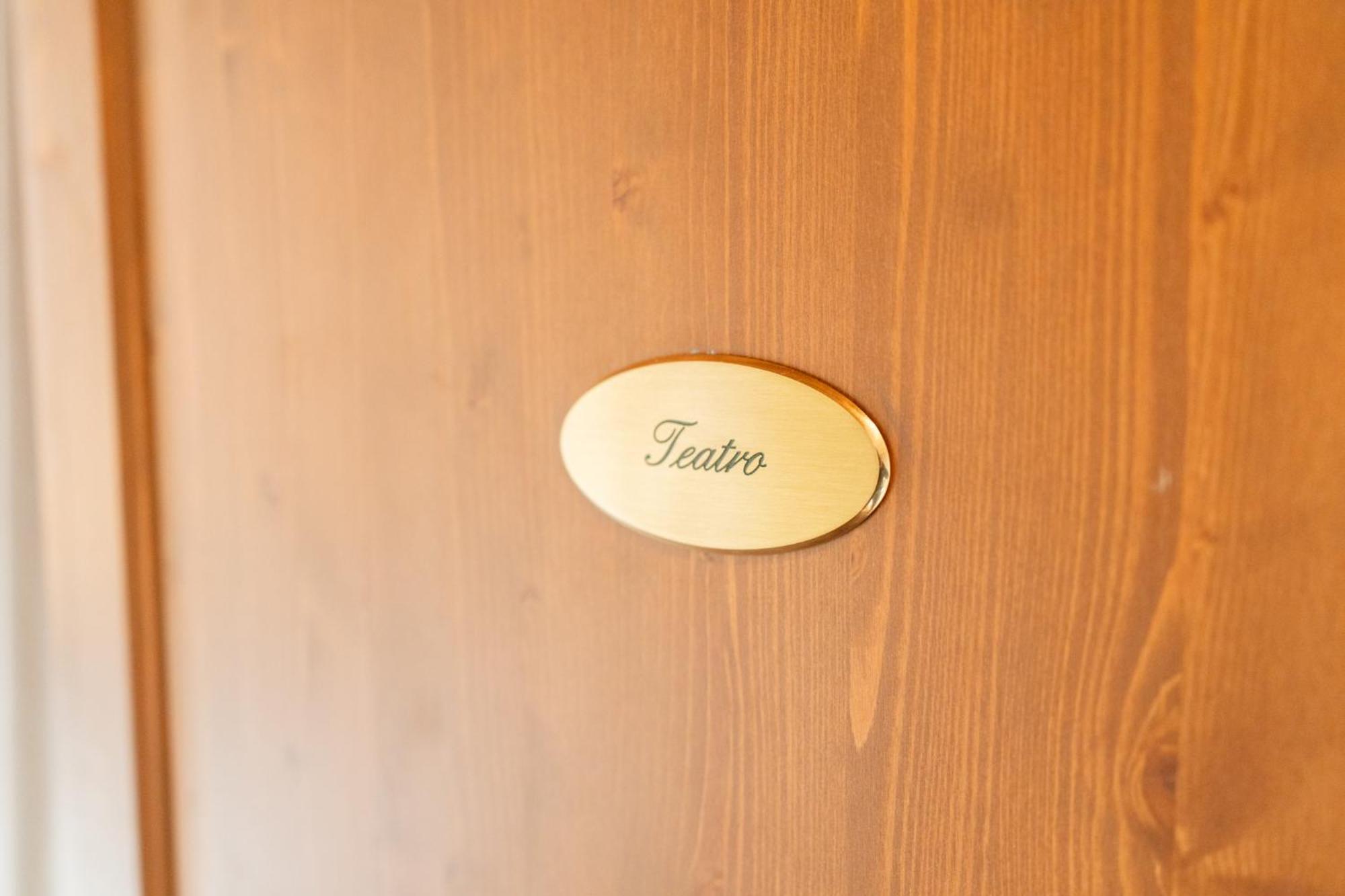 Bed and Breakfast La Finestra Sul Ponte By Postcardsfrom Verona Exterior foto